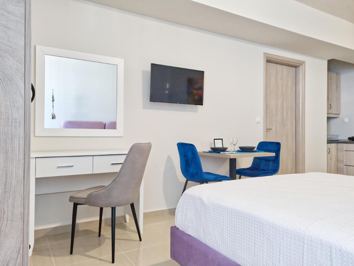 Epipleon Luxury Suites -104- Δωμάτιο 35Τμ Με Βεράντα 35Τμ Μπροστά Στη Θάλασσα 나프팍토스 외부 사진